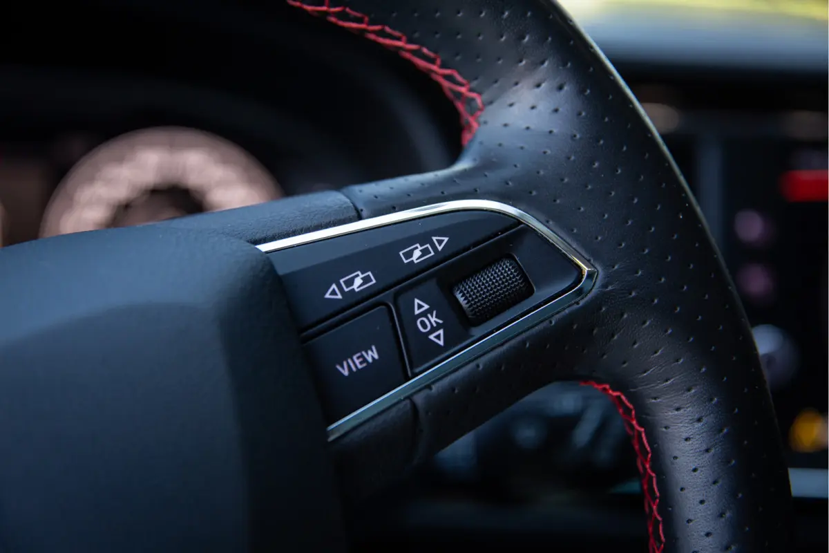 1.5 TSI FR Business Intense , Pano, Beats, Adap. Cruise, Virt. Cockpit