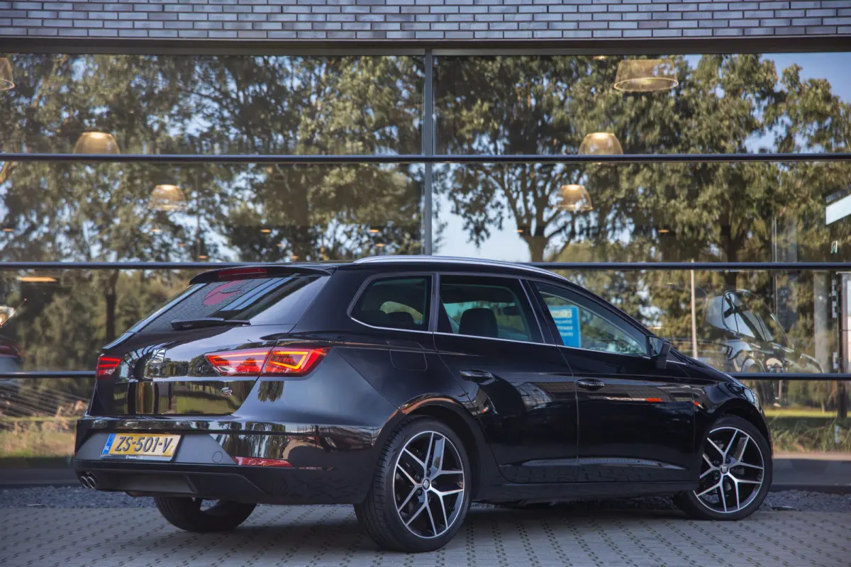 1.5 TSI FR Business Intense , Pano, Beats, Adap. Cruise, Virt. Cockpit