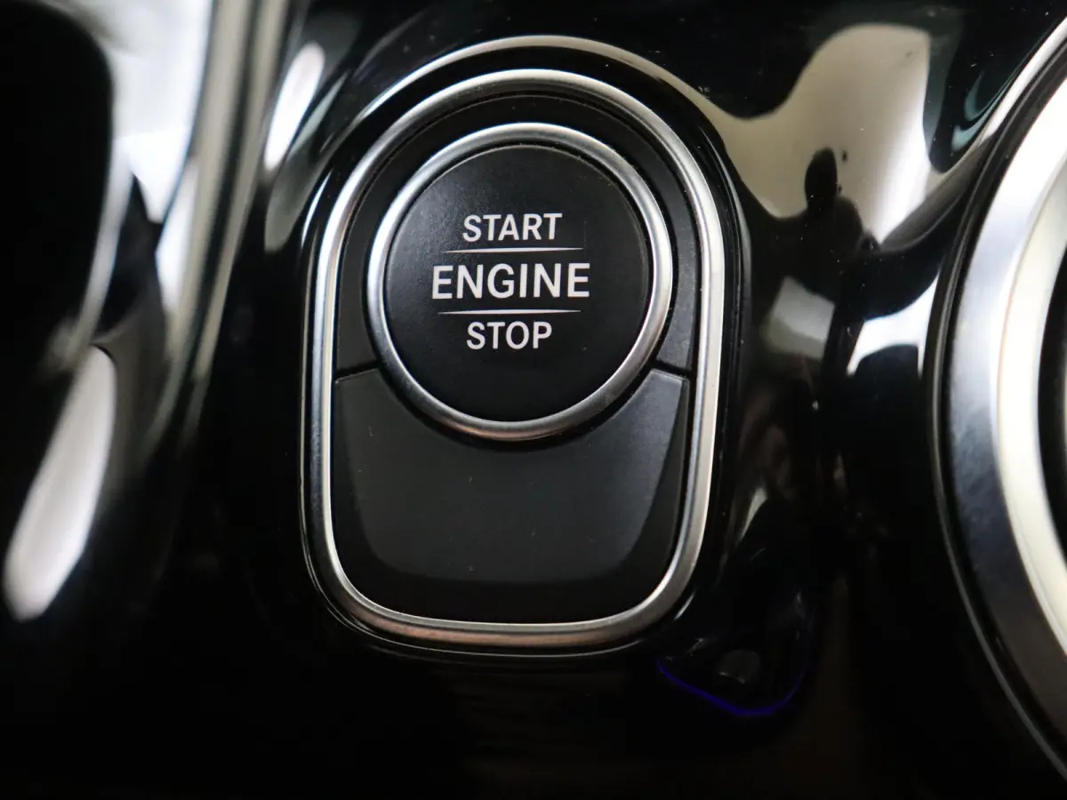 250 e Star Edition Luxury Line / Panoramadak/ Rijassistentiepakket/ Night/ El. Trekhaak