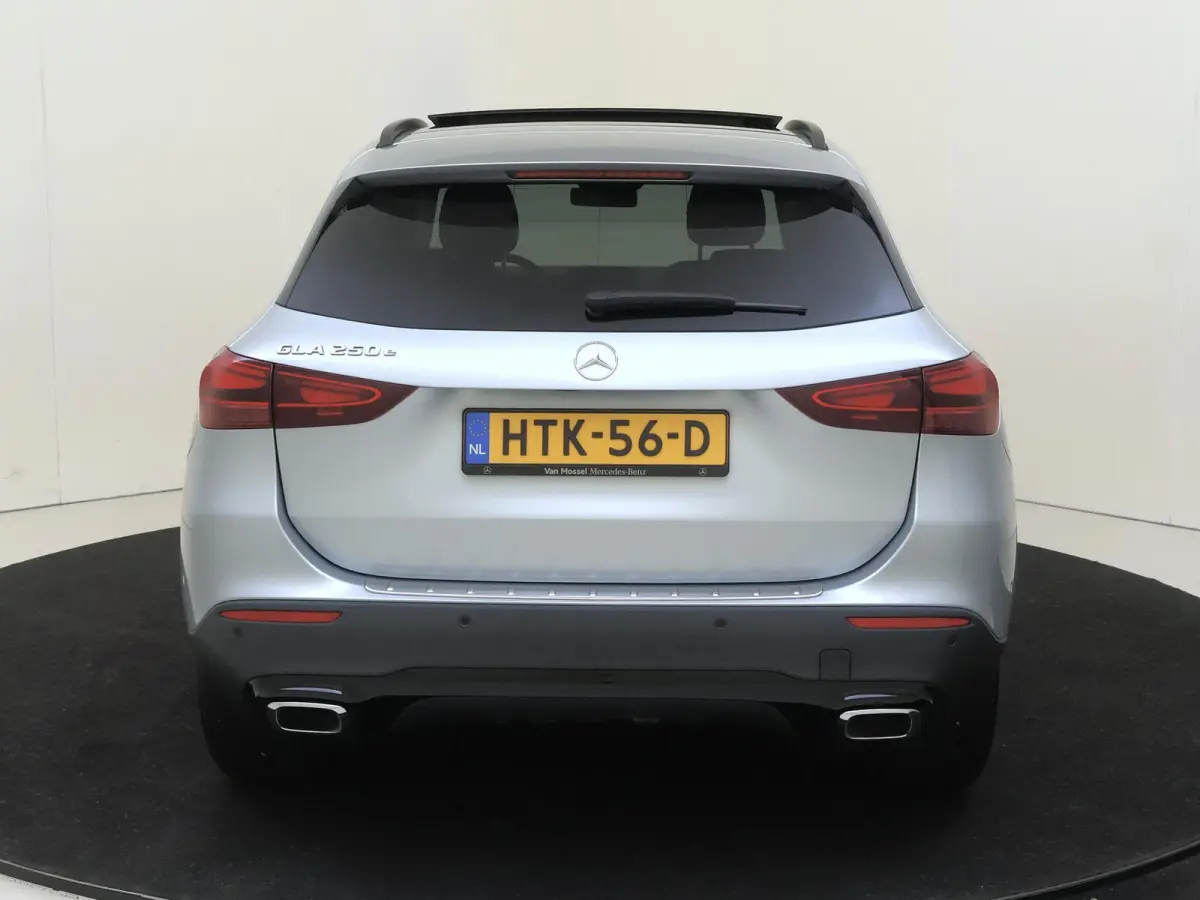 250 e Star Edition Luxury Line / Panoramadak/ Rijassistentiepakket/ Night/ El. Trekhaak