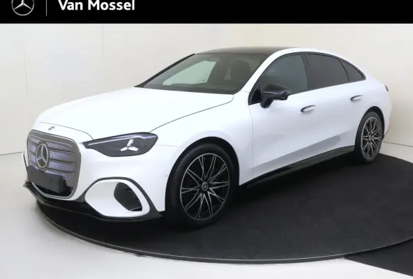 400 4MATIC Launch Edition 94 kWh Dakverlichting - Rijassistentiepakket Plus - Nightpakket - Sportstoelen - Trekhaak