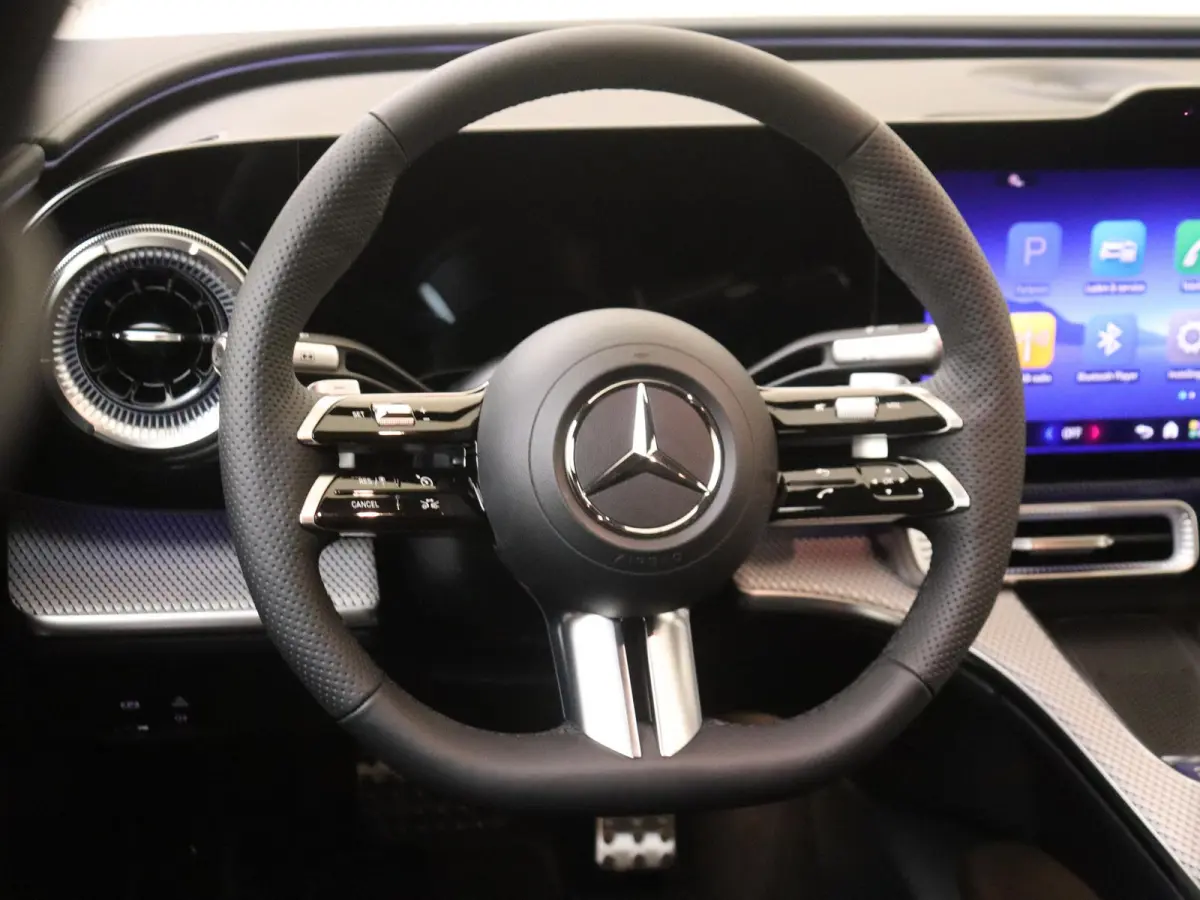 400 4MATIC Launch Edition 94 kWh Dakverlichting - Rijassistentiepakket Plus - Nightpakket - Sportstoelen - Trekhaak