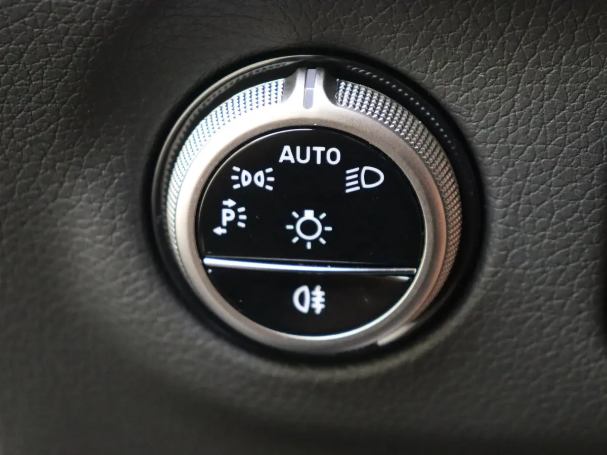 300 Business Solution AMG 90 kWh Luchtvering - Achterasbesturing - Burmester - Thermotronic - 21 Inch