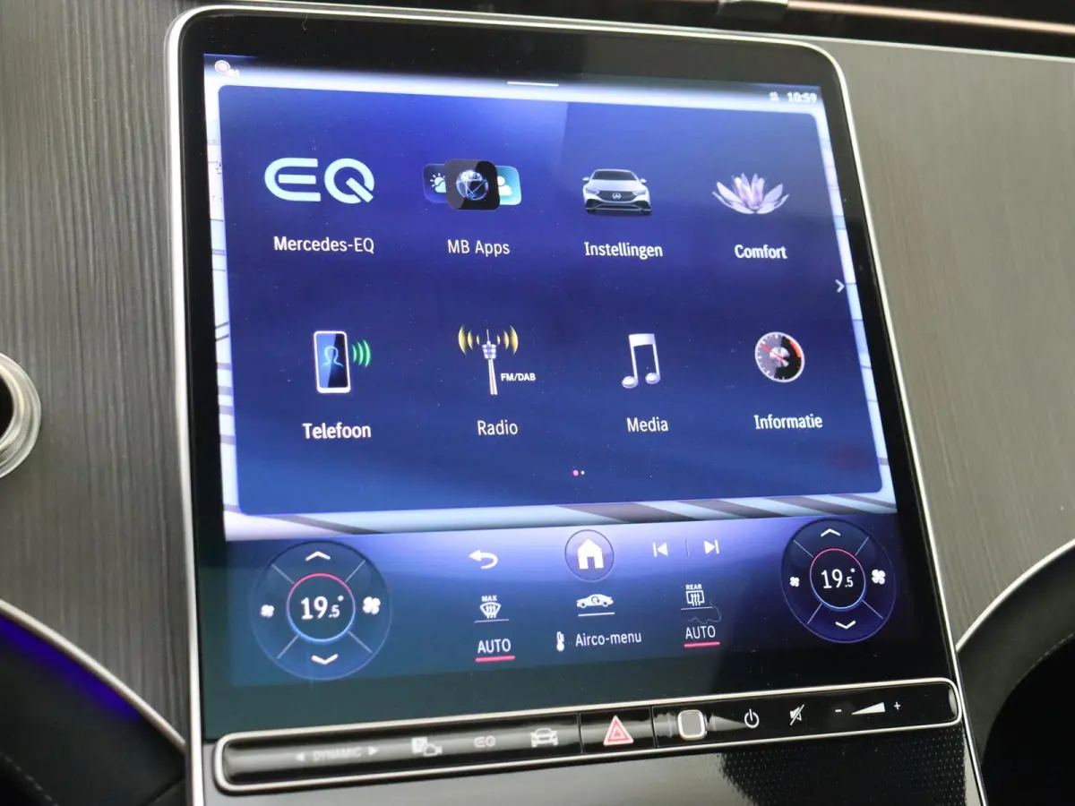300 Business Solution AMG 90 kWh Luchtvering - Achterasbesturing - Burmester - Thermotronic - 21 Inch