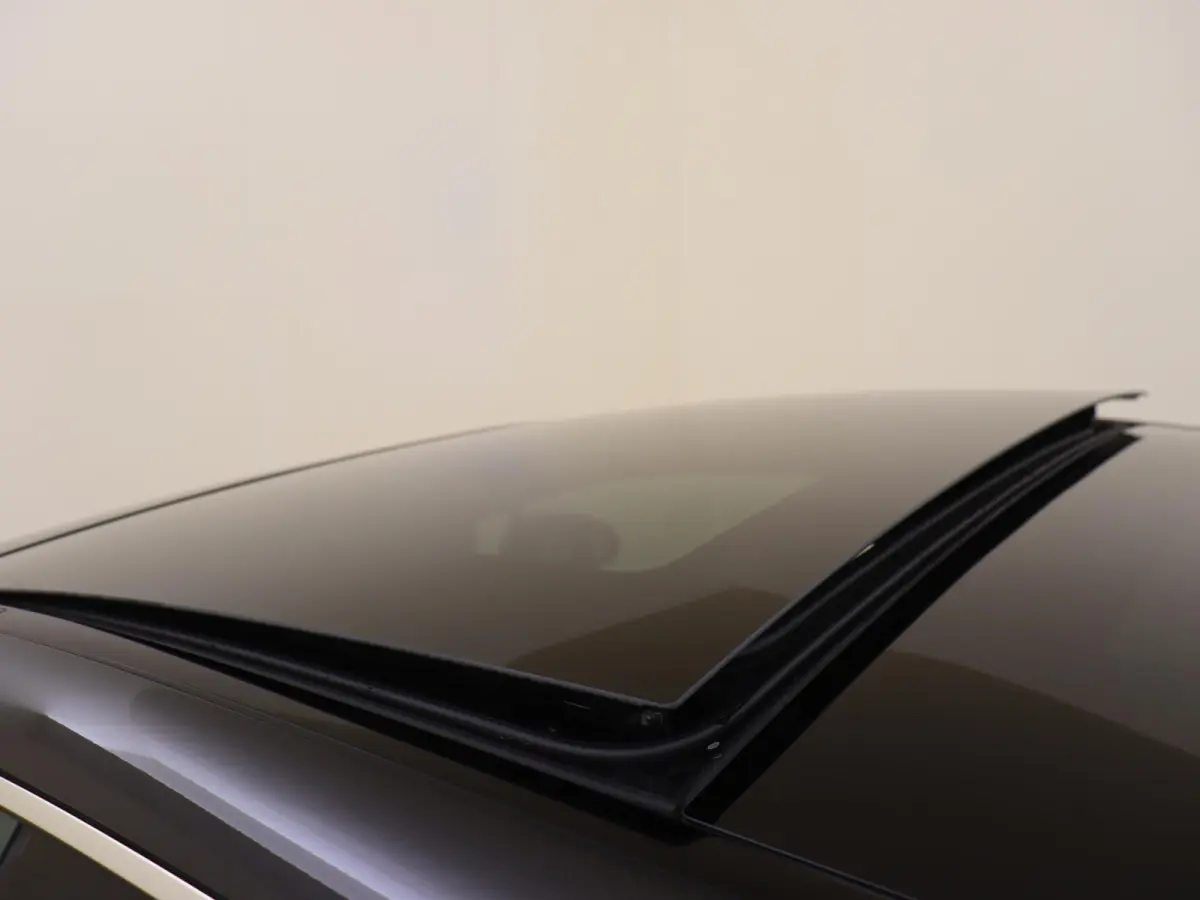 300 Business Solution AMG 90 kWh Luchtvering - Achterasbesturing - Burmester - Thermotronic - 21 Inch