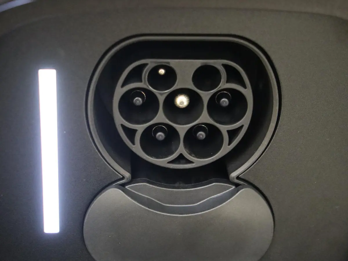 300 Business Solution AMG 90 kWh Luchtvering - Achterasbesturing - Burmester - Thermotronic - 21 Inch