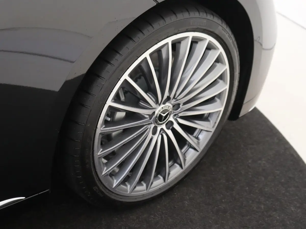 300 Business Solution AMG 90 kWh Luchtvering - Achterasbesturing - Burmester - Thermotronic - 21 Inch