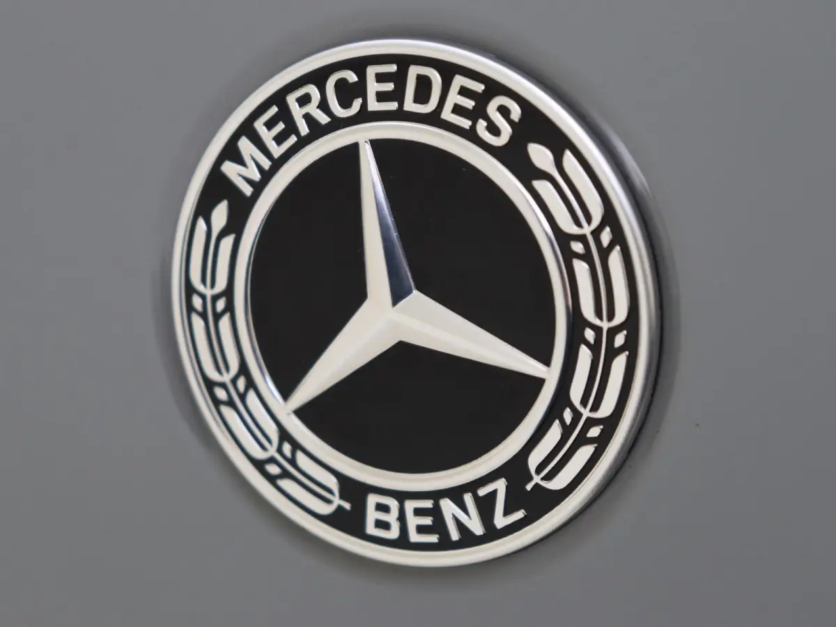 250+ Business Solution AMG 85.5 kWh / Night/ 19 inch