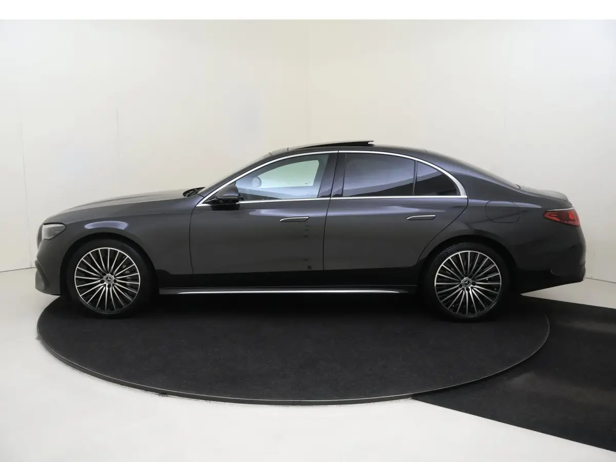 300 e Sport Edition / Panoramadak/ SUPERSCREEN/ Leder/ Stoelverwarming- & Ventilatie