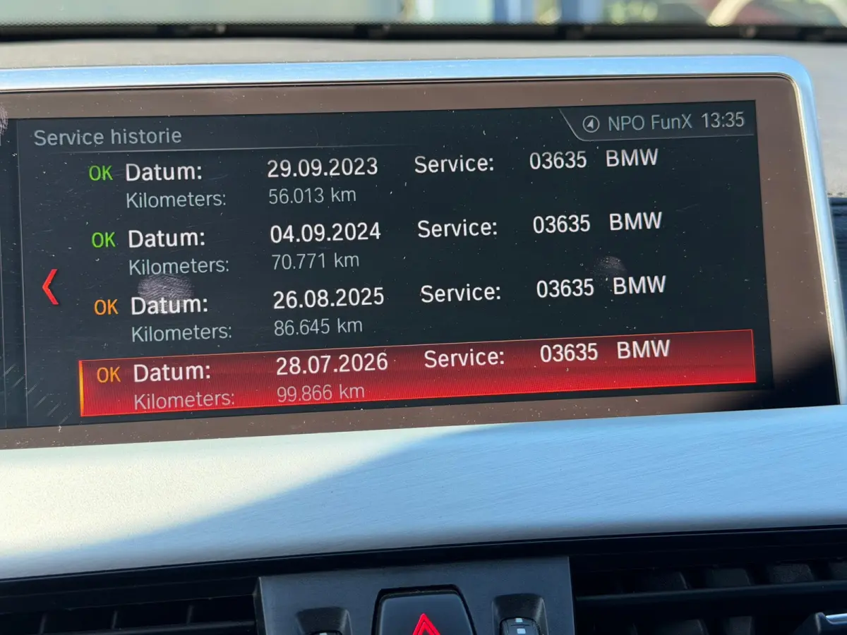 SDrive18i High Executive CAMERA CARPLAY NAV TREKHAAK