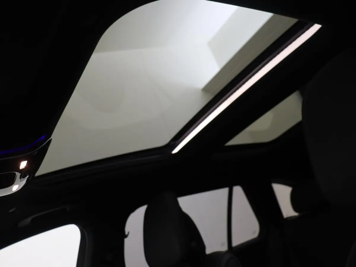 300 e AMG Line / Panoramadak/ Night/ Memory/ Digital Light