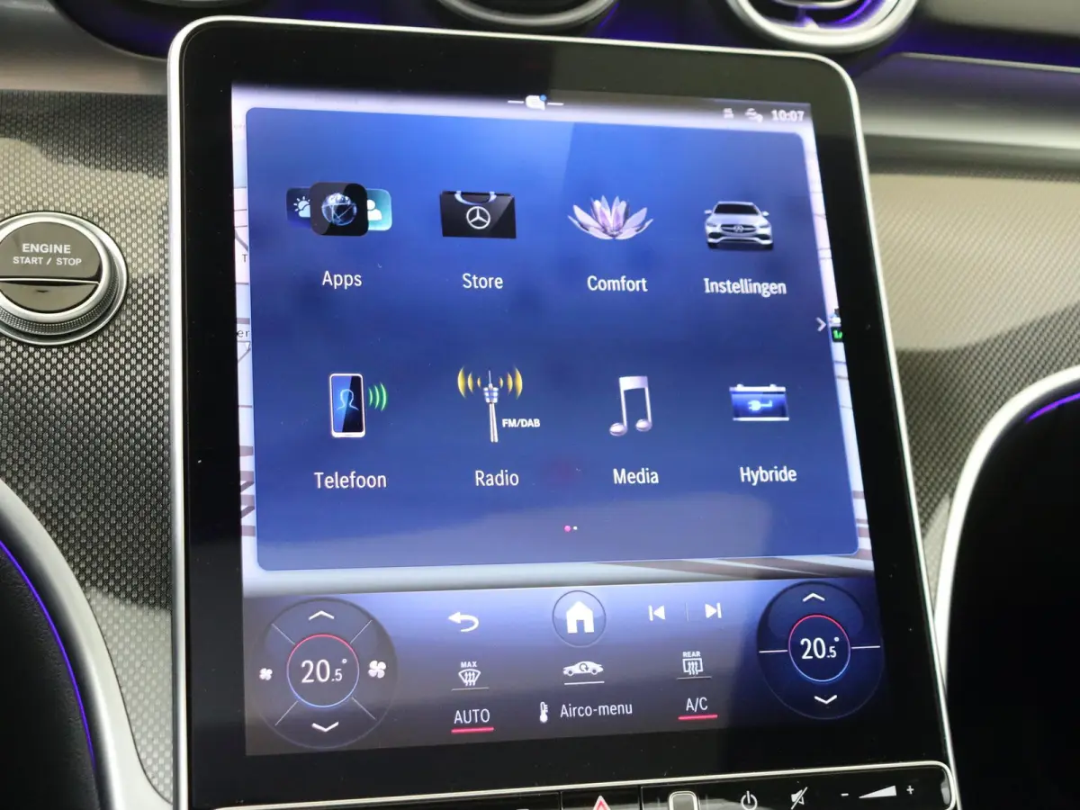 300 e AMG Line / Panoramadak/ Night/ Memory/ Digital Light