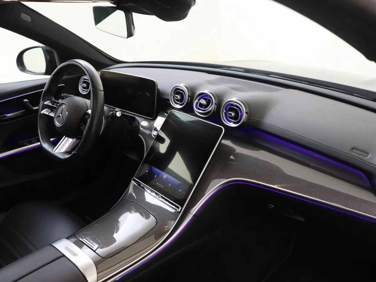 300 e AMG Line / Panoramadak/ Night/ Memory/ Digital Light