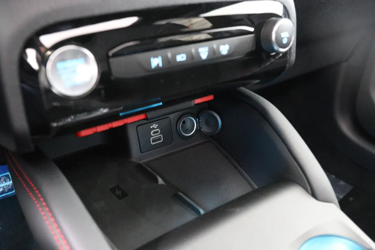 2.5 PHEV ST-Line X | Black Pack | Trekhaak | Elektrisch Panoramadak | Matrix LED | Winter Pack | Adaptieve Cruise Control |
