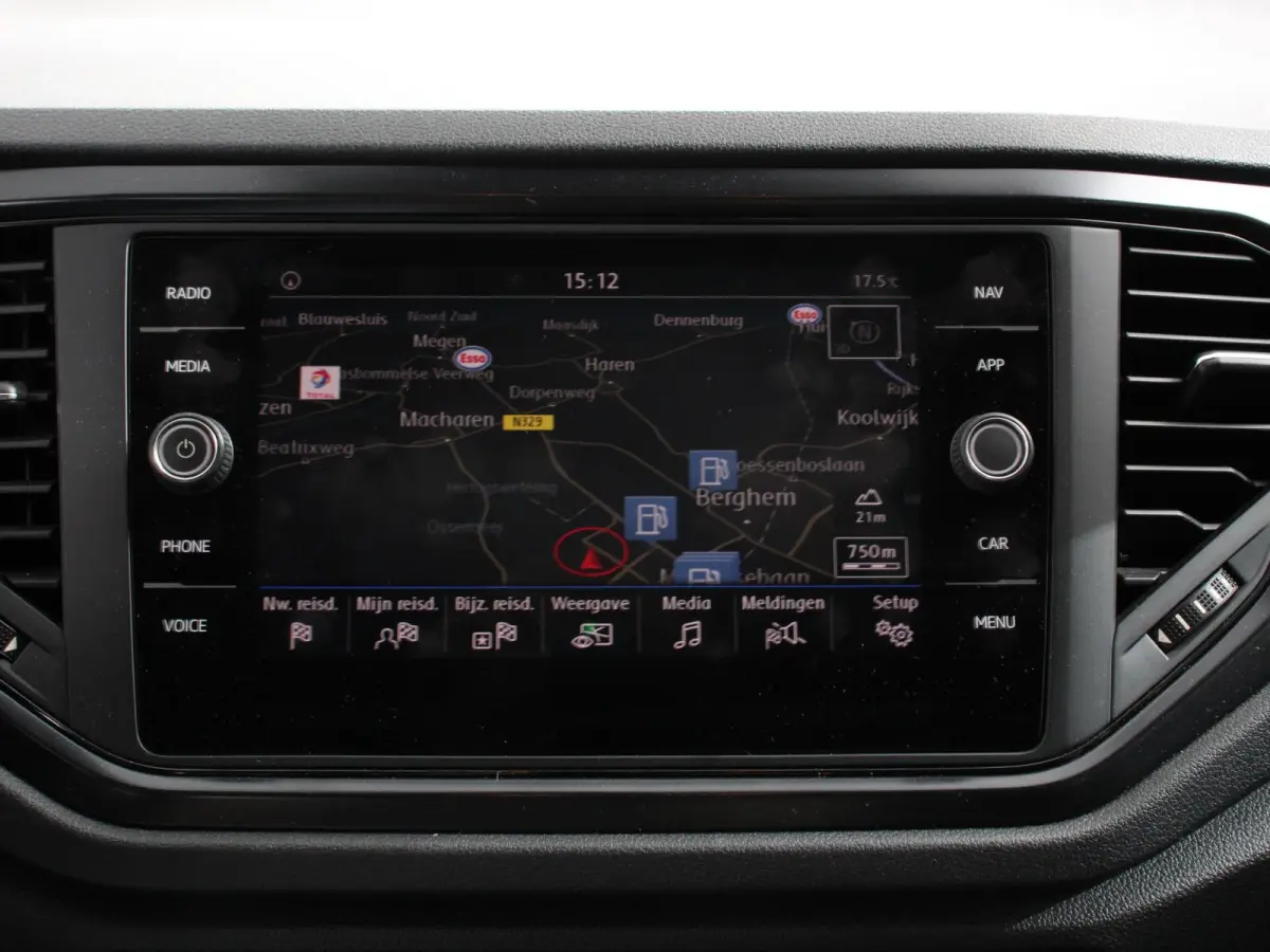 1.5 TSI Style Climate control cruise control Navigatie Parkeersensoren Lichtmetalen velgen