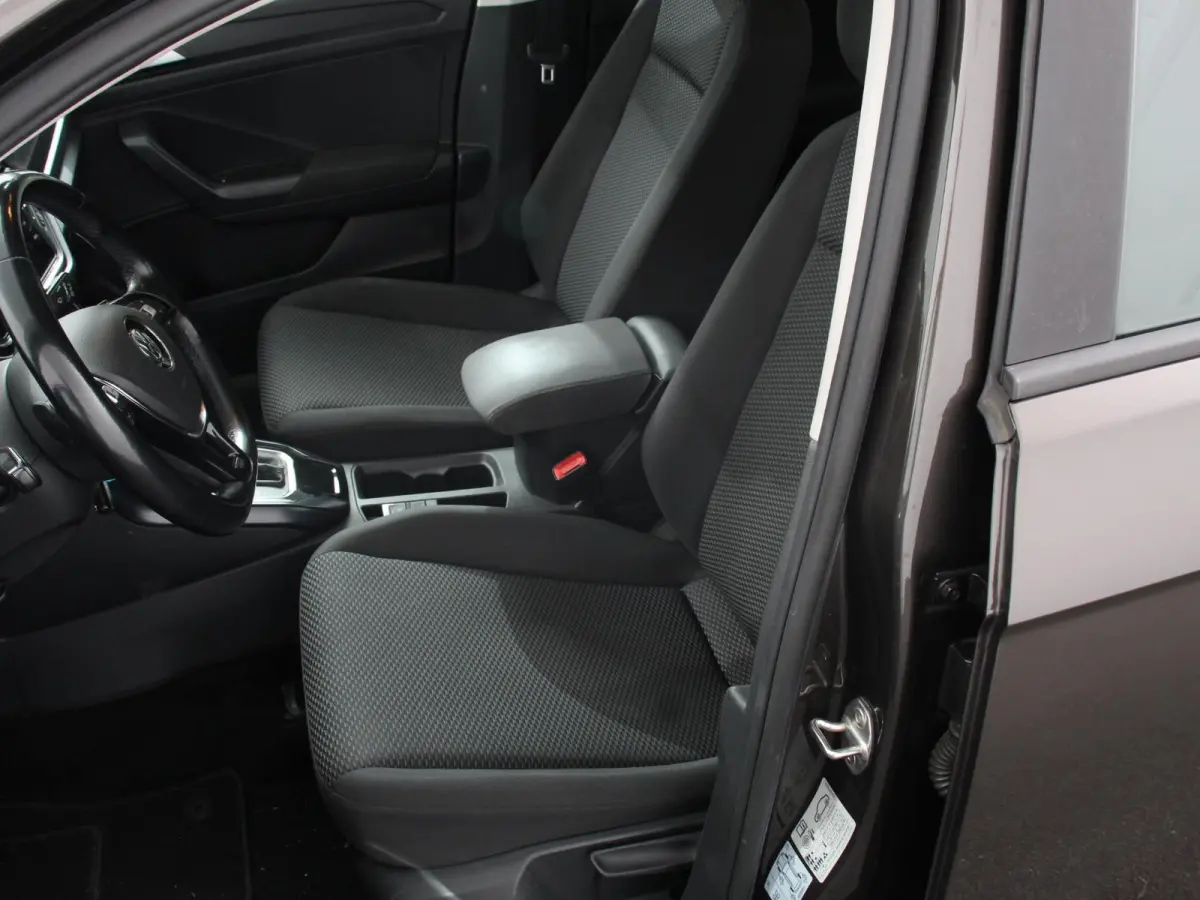 1.5 TSI Style Climate control cruise control Navigatie Parkeersensoren Lichtmetalen velgen