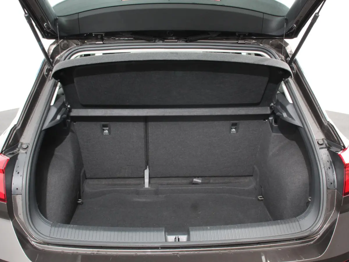 1.5 TSI Style Climate control cruise control Navigatie Parkeersensoren Lichtmetalen velgen