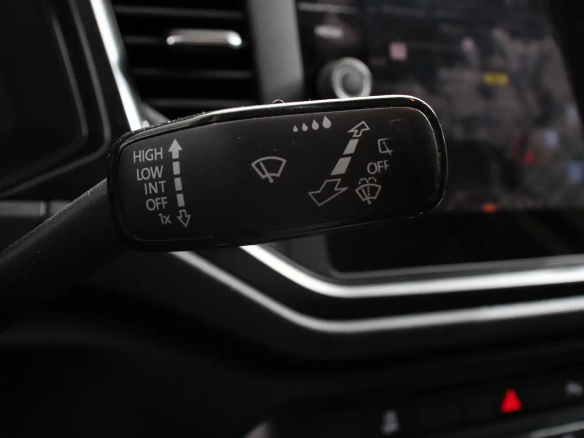 1.5 TSI Style Climate control cruise control Navigatie Parkeersensoren Lichtmetalen velgen