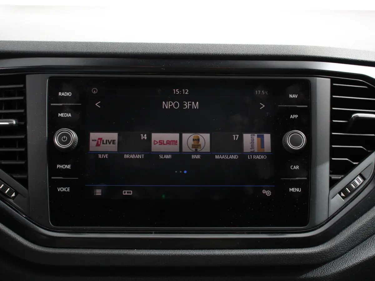 1.5 TSI Style Climate control cruise control Navigatie Parkeersensoren Lichtmetalen velgen