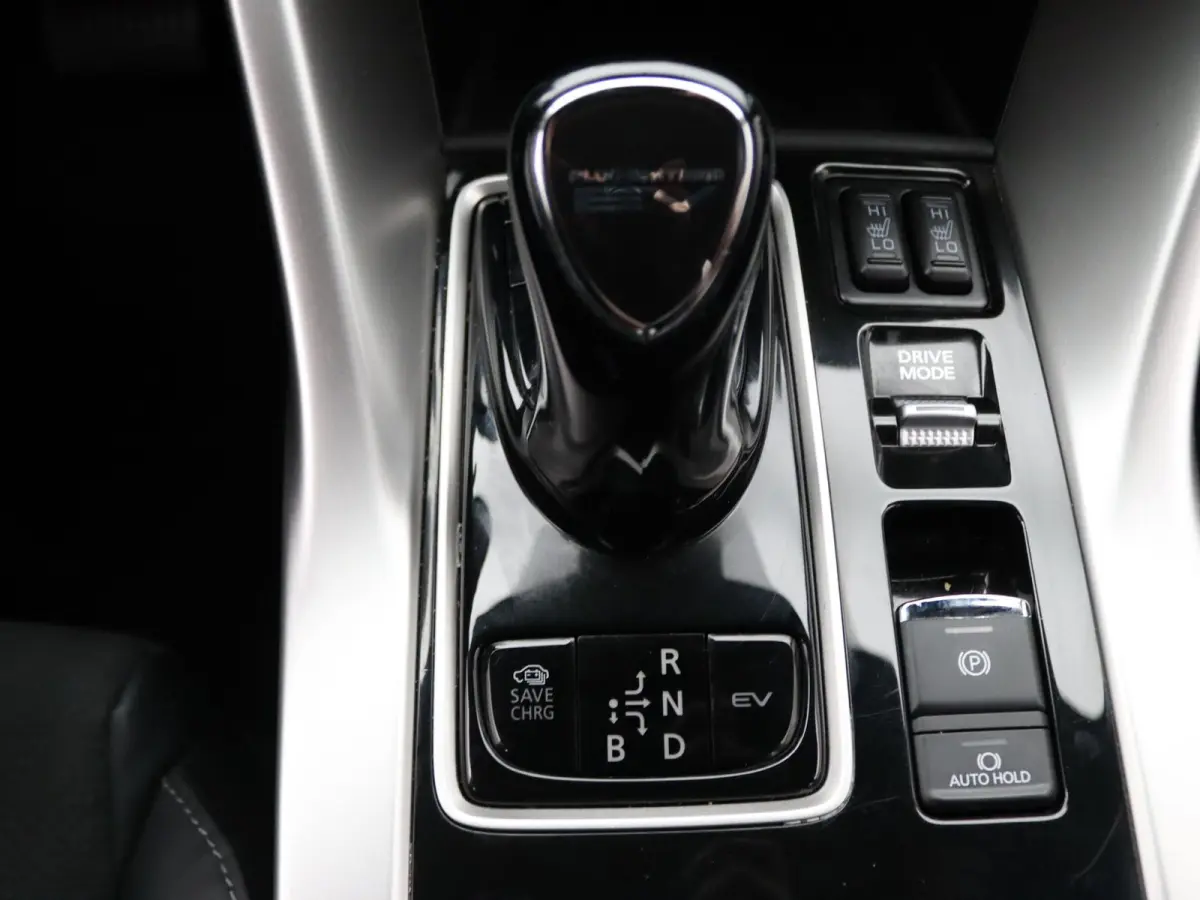 PHEV Intense+ 187pk Camera | Cruise | Navi | Parkeersens. v+a | Stoelverw.