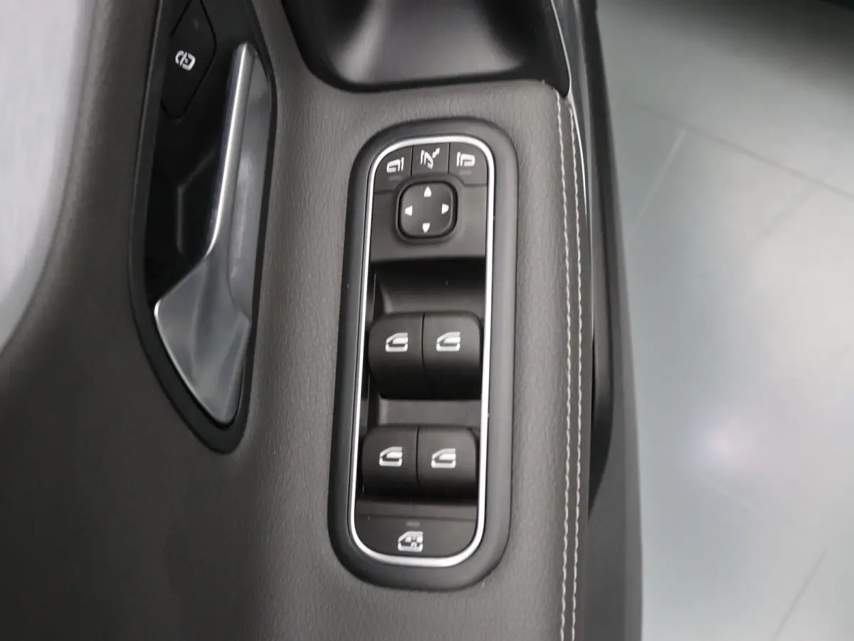 200 AMG Line 165pk Automaat Camera | Cruise | Climate | Navi | Parkeersens. v+a
