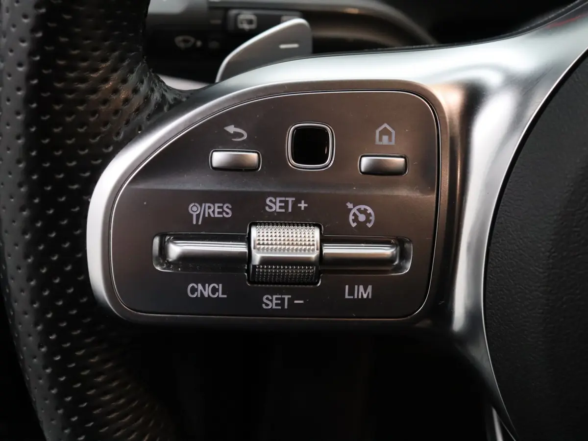 200 AMG Line 165pk Automaat Camera | Cruise | Climate | Navi | Parkeersens. v+a