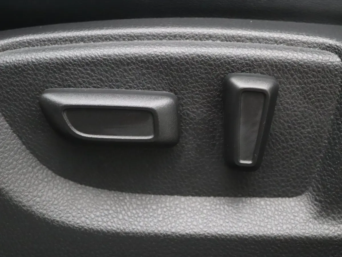 185pk PHEV Intense+ Automaat Camera | Cruise | Navi | Parkeersens. v+a | Stoelverw.