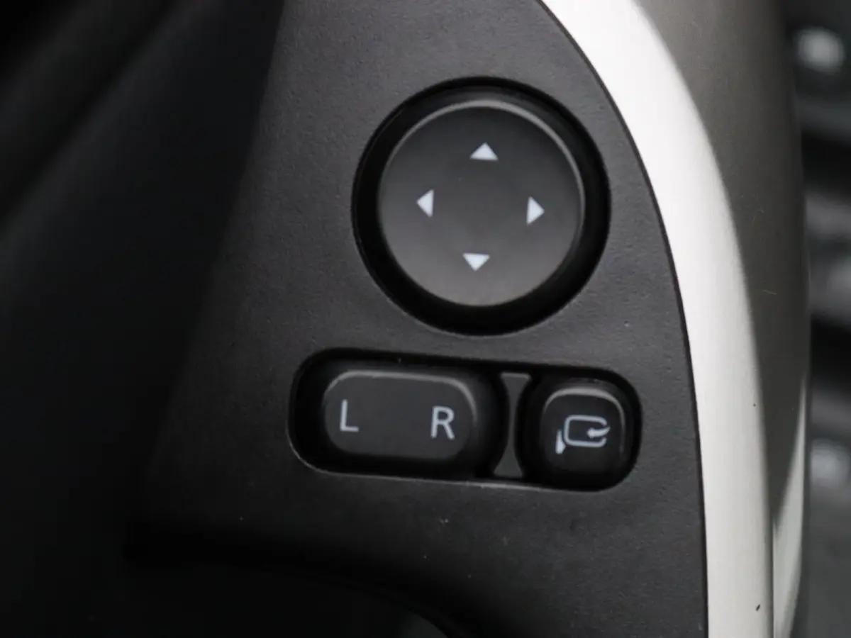 185pk PHEV Intense+ Automaat Camera | Cruise | Navi | Parkeersens. v+a | Stoelverw.