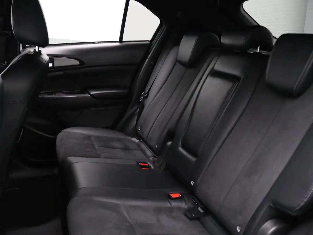185pk PHEV Intense+ Automaat Camera | Cruise | Navi | Parkeersens. v+a | Stoelverw.