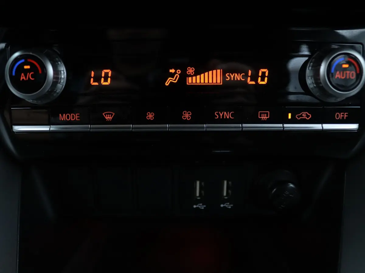 185pk PHEV Intense+ Automaat Camera | Cruise | Navi | Parkeersens. v+a | Stoelverw.