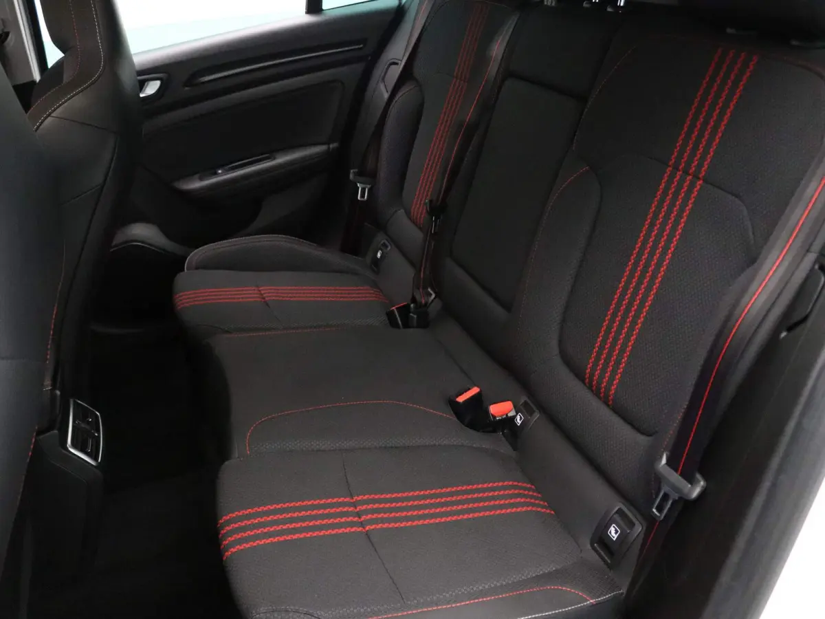 Estate Plug-In Hybrid 160pk R.S. Line Head-Up | Camera | Adapt. Cruise | Parkeersens. v+a | Stoelverw.