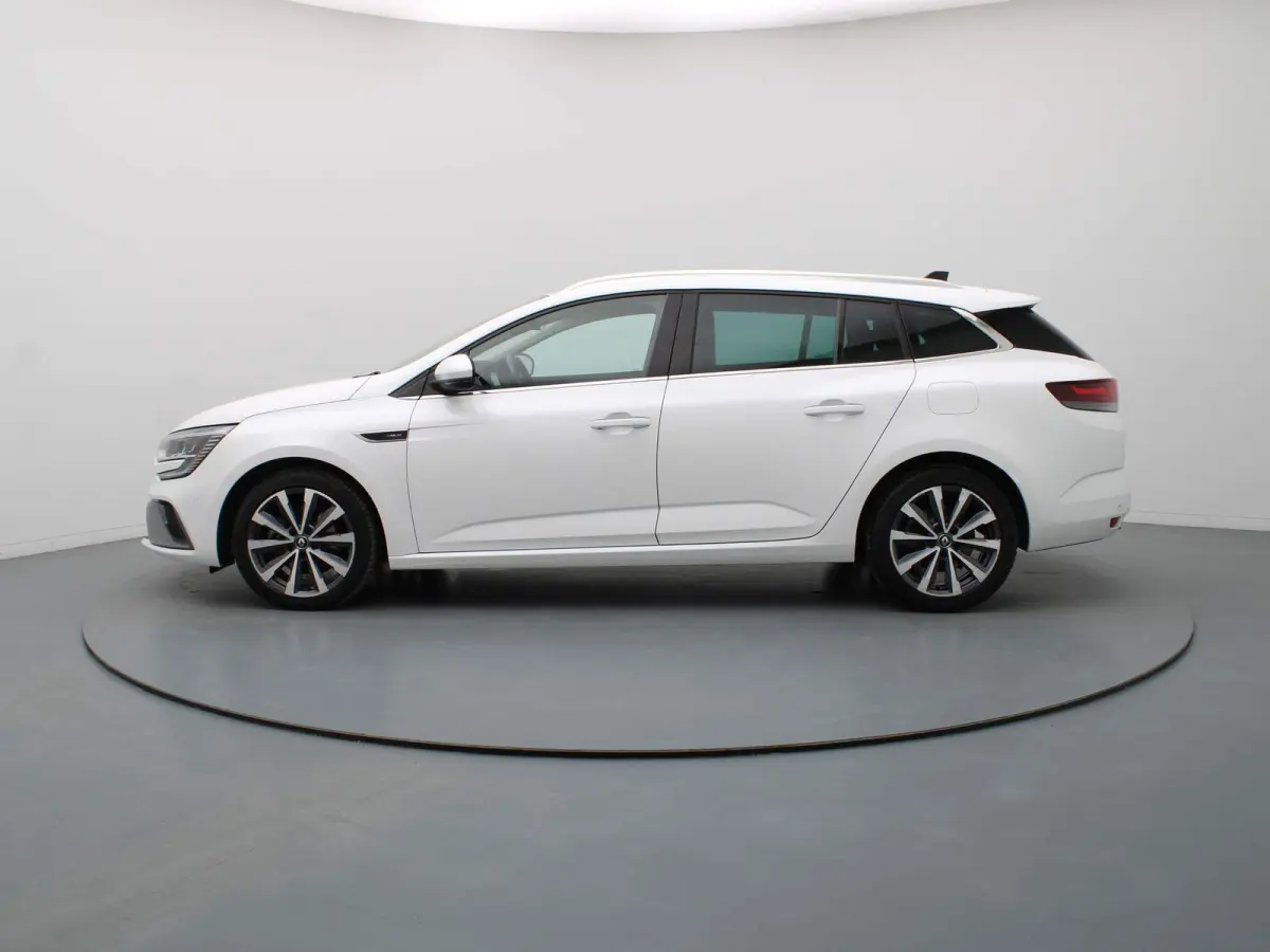 Estate Plug-In Hybrid 160pk R.S. Line Head-Up | Camera | Adapt. Cruise | Parkeersens. v+a | Stoelverw.
