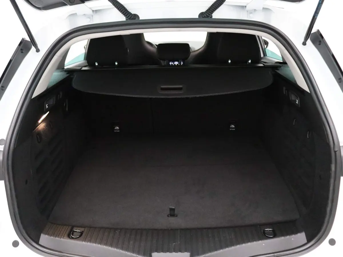 Estate Plug-In Hybrid 160pk R.S. Line Head-Up | Camera | Adapt. Cruise | Parkeersens. v+a | Stoelverw.