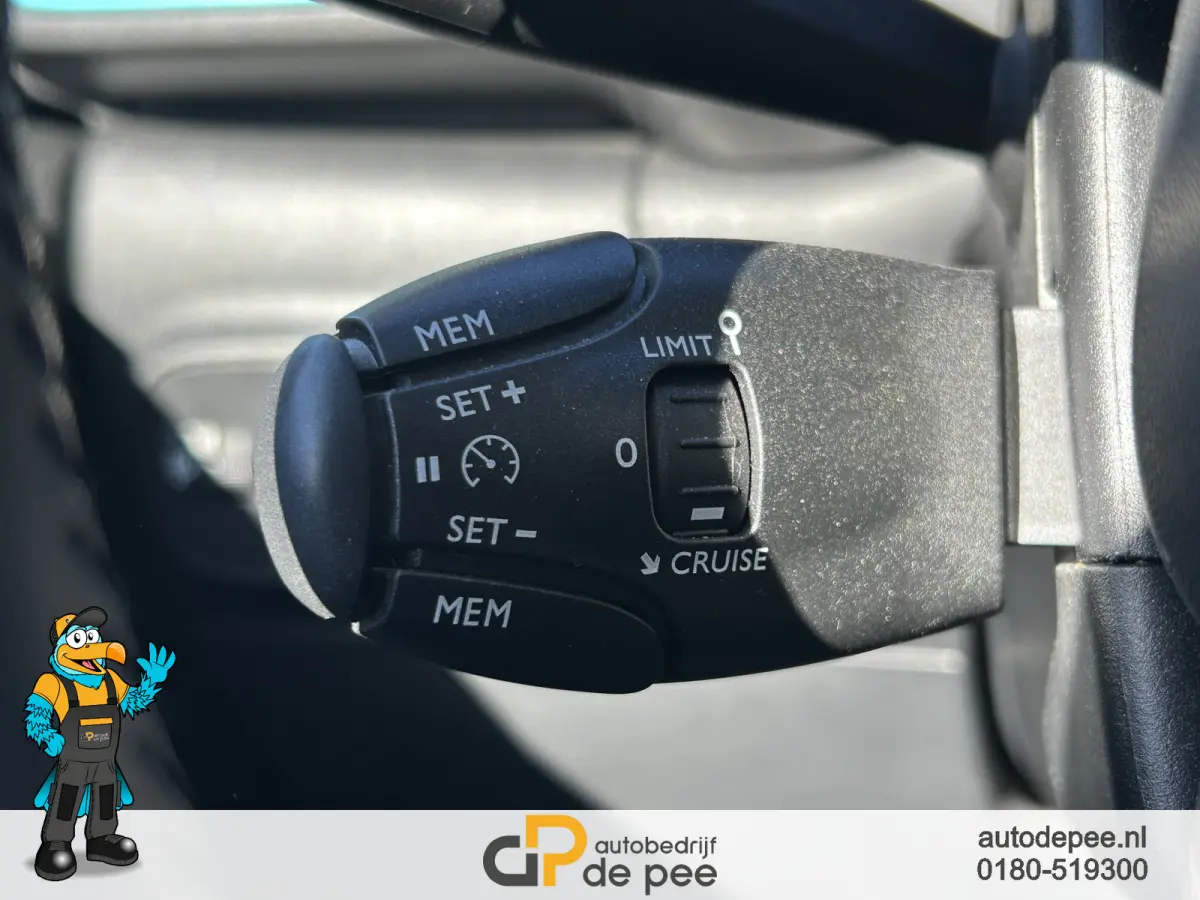 1.2 PureTech C-Series GARANTIE/CARPLAY/CLIMA/CRUISE/NAVI rijklaarprijs!