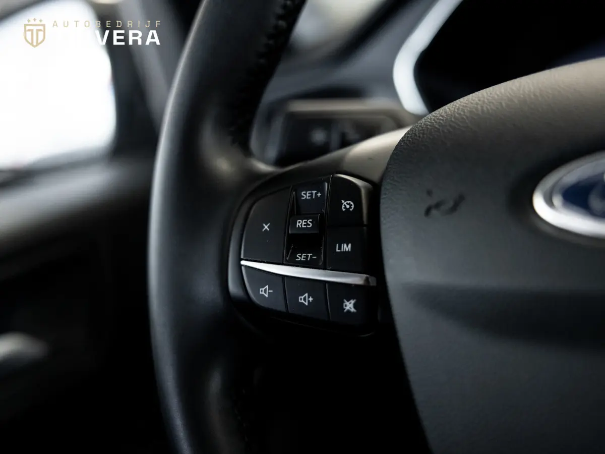 2.5 PHEV Titanium l SoH 96% l CAM 360° l CARPLAY l NAV l 1ste eig.l Keyless entry l Dealer Onderh.l Virtual cockpit