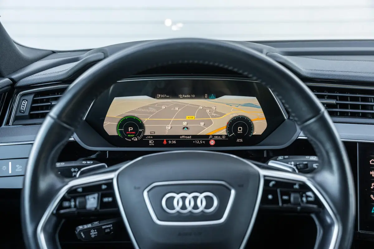 55 408pk quattro Advanced Plus 95 kWh | Trekhaak | Panoramadak | 360° Camera | HUD | B&O Audio