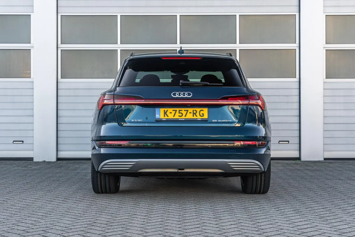 55 408pk quattro Advanced Plus 95 kWh | Trekhaak | Panoramadak | 360° Camera | HUD | B&O Audio