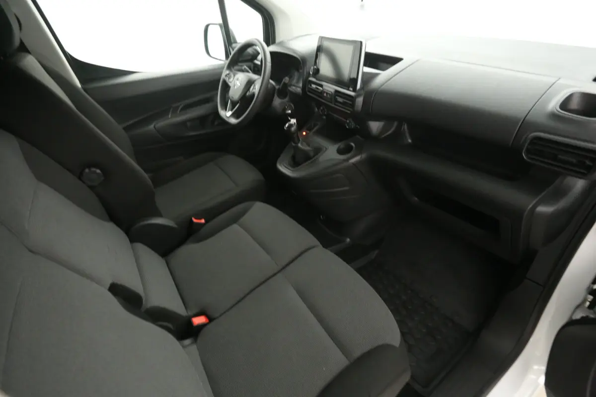 1.5D | 3 Zits | Airco | Camera | Cruise | Carplay | Parkeersens.