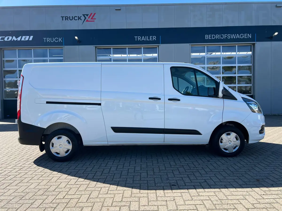 300 2.0 TDCI L2H1 Trend > Inrichting/Parkeersensoren voor en achter
