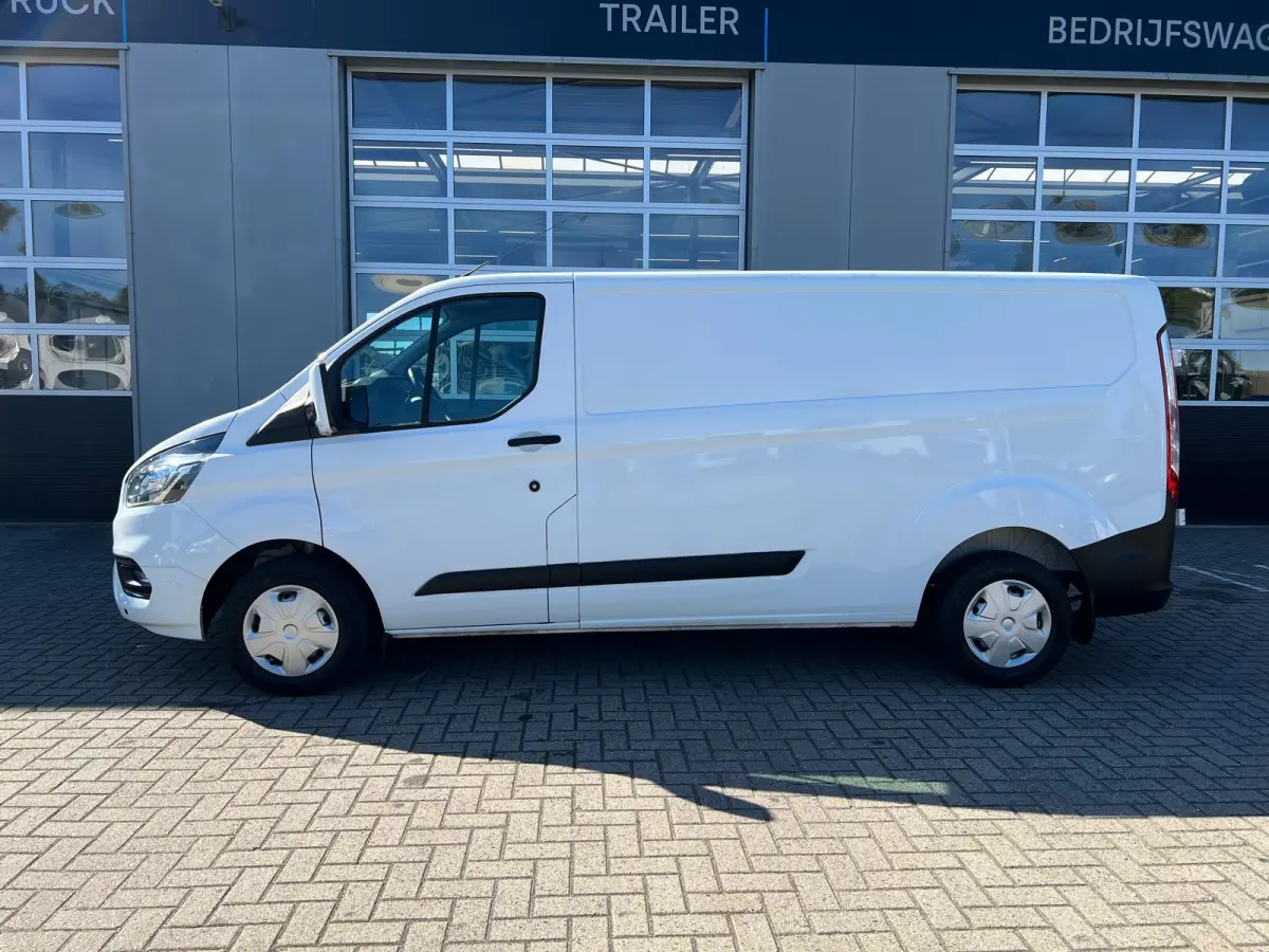 300 2.0 TDCI L2H1 Trend > Inrichting/Parkeersensoren voor en achter