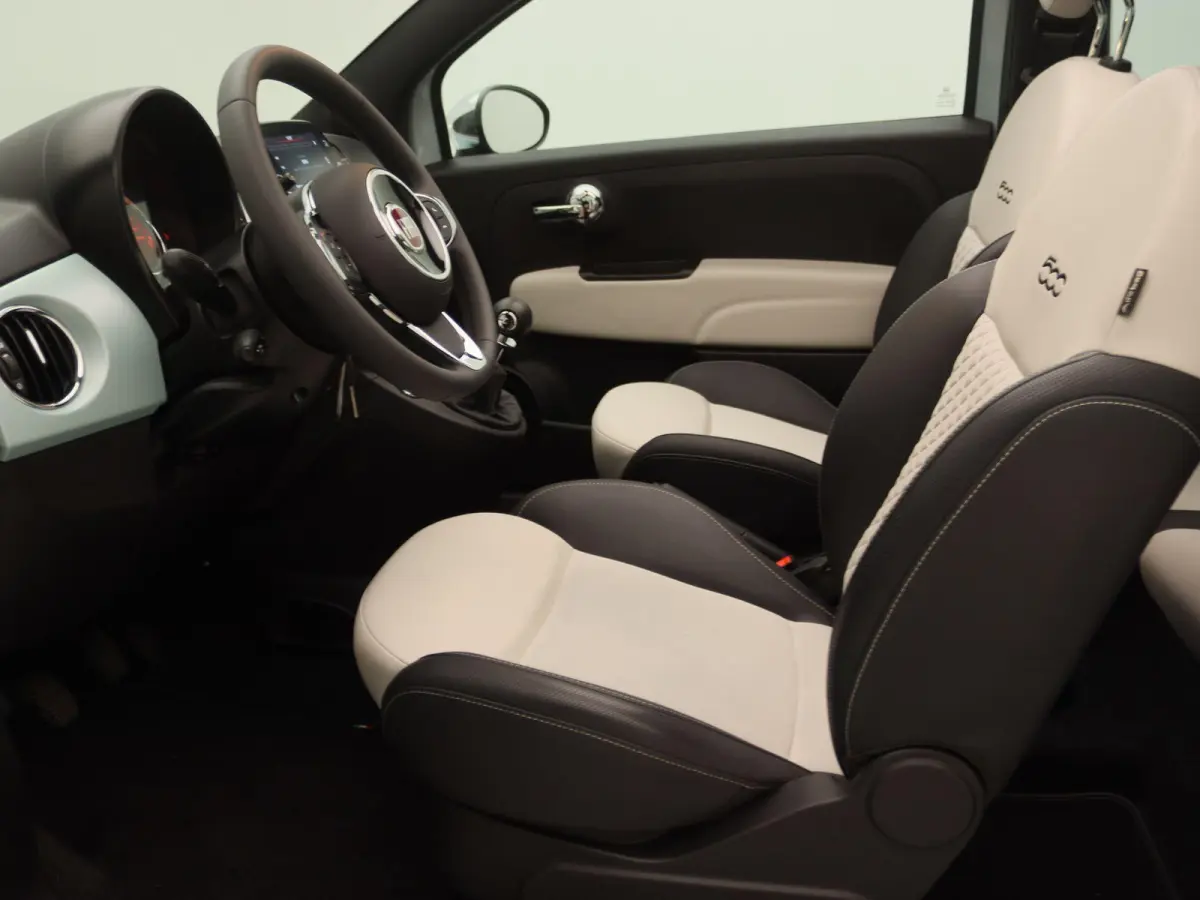 1.0 Hybrid Dolcevita | Cliimate control | Parkeersensoren | 16" Lichtmetalen velgen | Apple Carplay/Android Auto