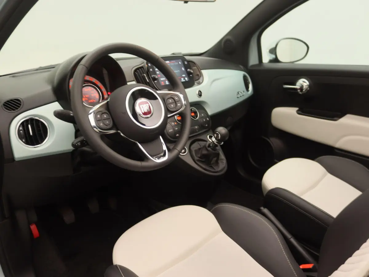 1.0 Hybrid Dolcevita | Cliimate control | Parkeersensoren | 16" Lichtmetalen velgen | Apple Carplay/Android Auto