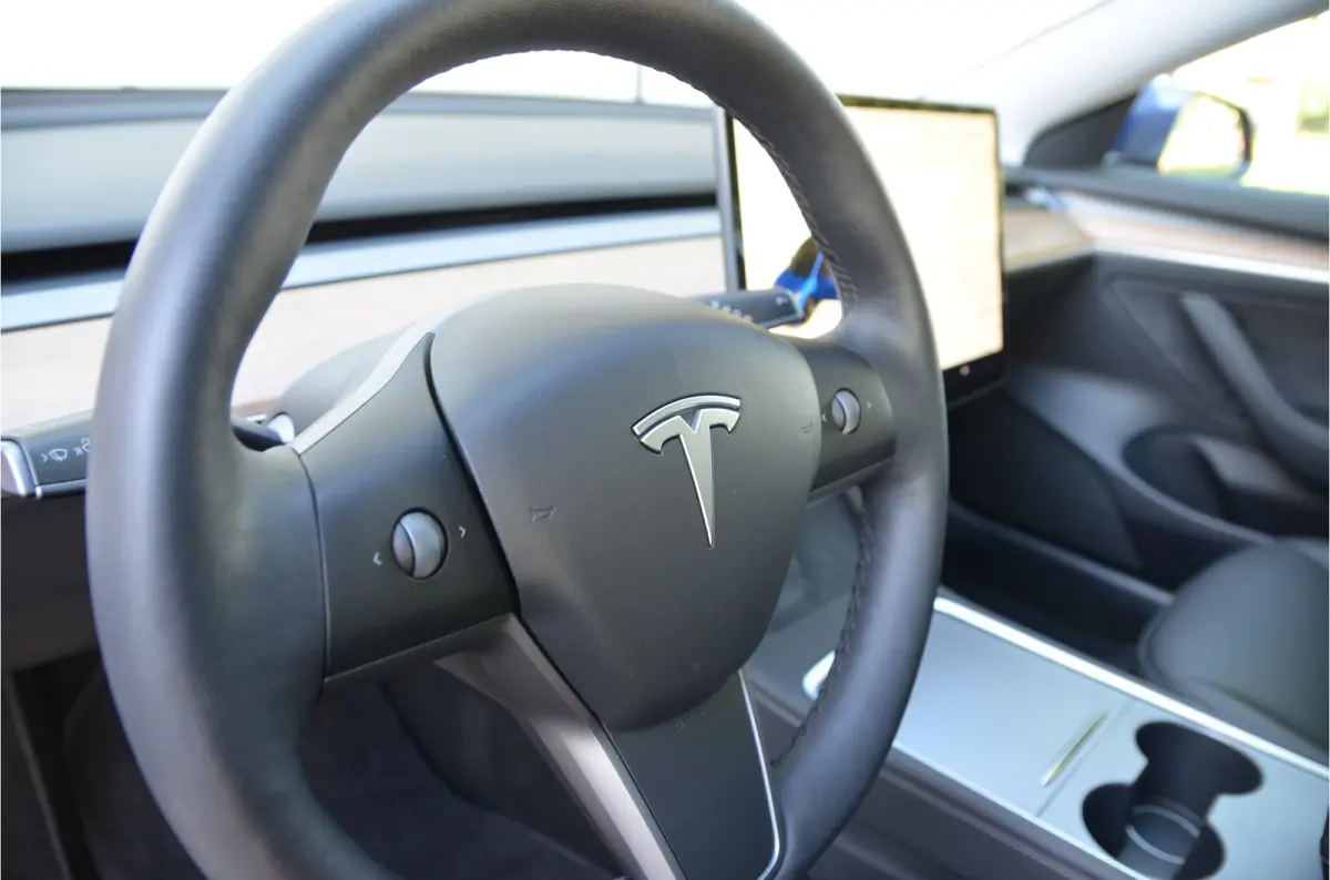 Long Range AWD 75 kWh Enhanced AutoPilot3.0 Ryzen