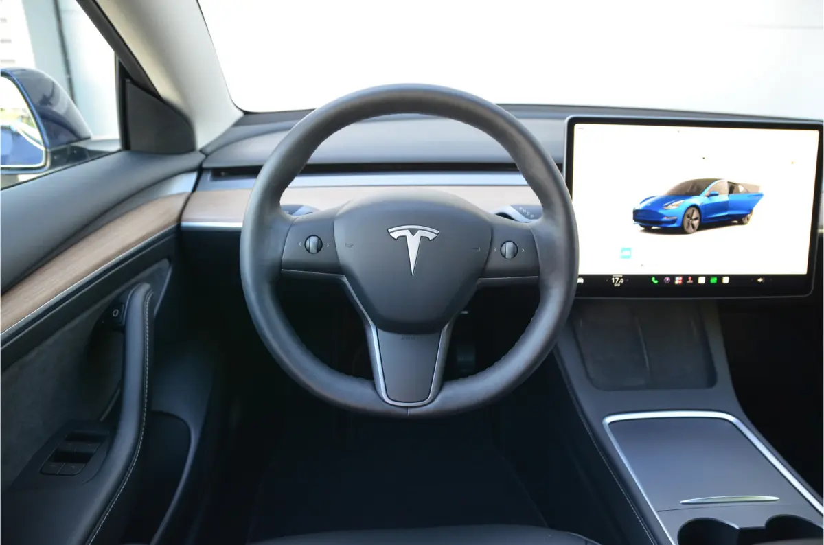 Long Range AWD 75 kWh Enhanced AutoPilot3.0 Ryzen