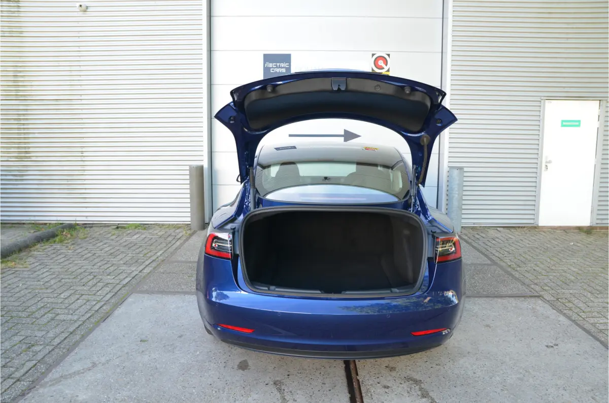 Long Range AWD 75 kWh Enhanced AutoPilot3.0 Ryzen