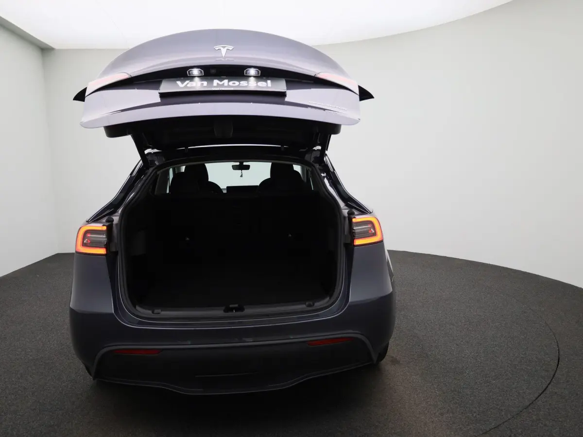 Long Range AWD 75 kWh | PANORAMADAK | APPLE CARPLAY | ANDROID AUTO | ACHTERUITRIJCAMERA | PARKEERSENSOREN | ELEKTRISCHE STOELEN | NAVGATIE | LED VERLICHTING | LICHTMETALEN VELGEN |