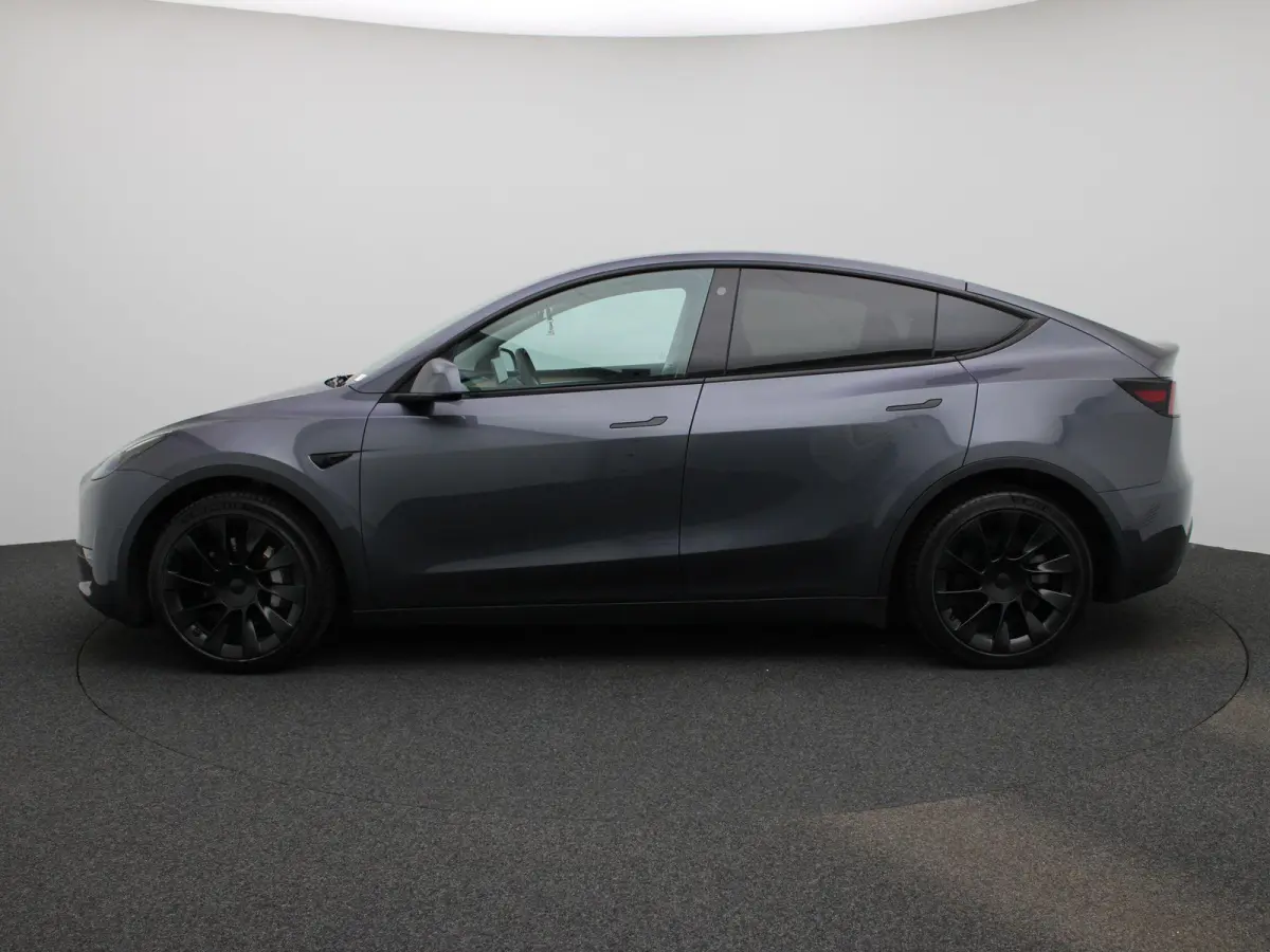 Long Range AWD 75 kWh | PANORAMADAK | APPLE CARPLAY | ANDROID AUTO | ACHTERUITRIJCAMERA | PARKEERSENSOREN | ELEKTRISCHE STOELEN | NAVGATIE | LED VERLICHTING | LICHTMETALEN VELGEN |