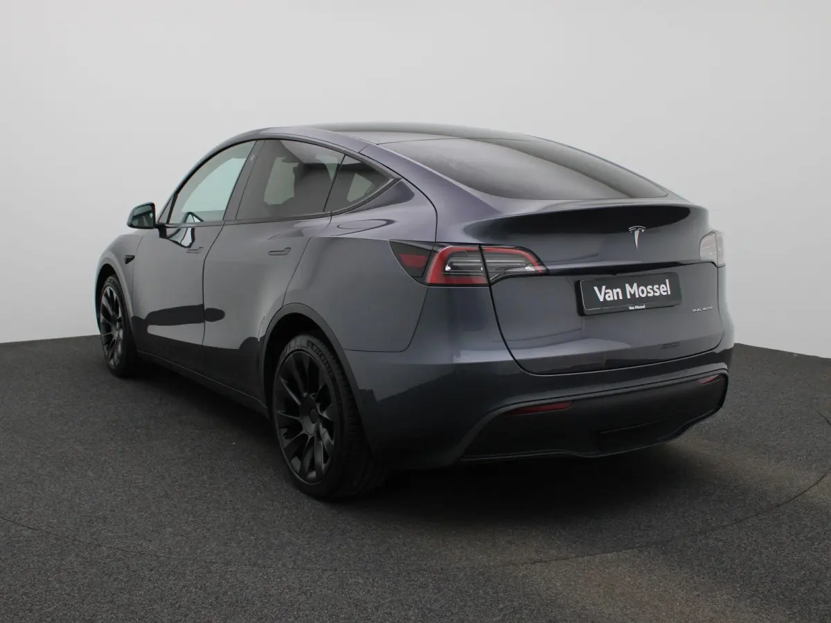 Long Range AWD 75 kWh | PANORAMADAK | APPLE CARPLAY | ANDROID AUTO | ACHTERUITRIJCAMERA | PARKEERSENSOREN | ELEKTRISCHE STOELEN | NAVGATIE | LED VERLICHTING | LICHTMETALEN VELGEN |