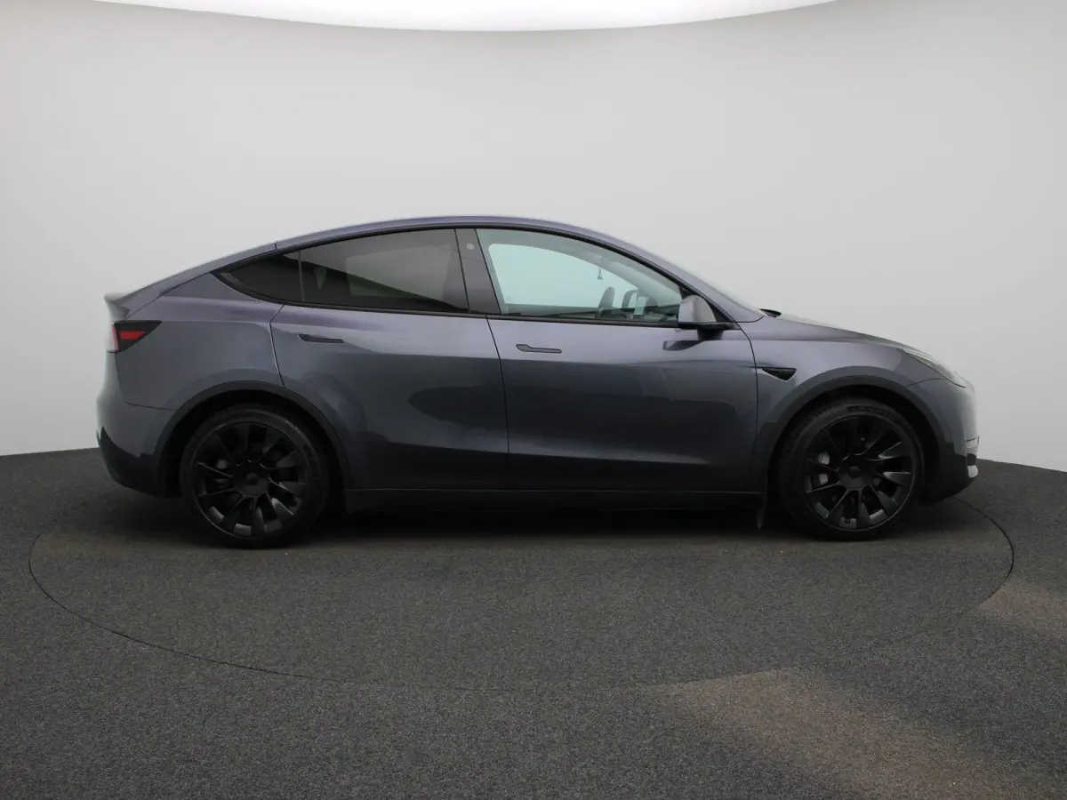 Long Range AWD 75 kWh | PANORAMADAK | APPLE CARPLAY | ANDROID AUTO | ACHTERUITRIJCAMERA | PARKEERSENSOREN | ELEKTRISCHE STOELEN | NAVGATIE | LED VERLICHTING | LICHTMETALEN VELGEN |