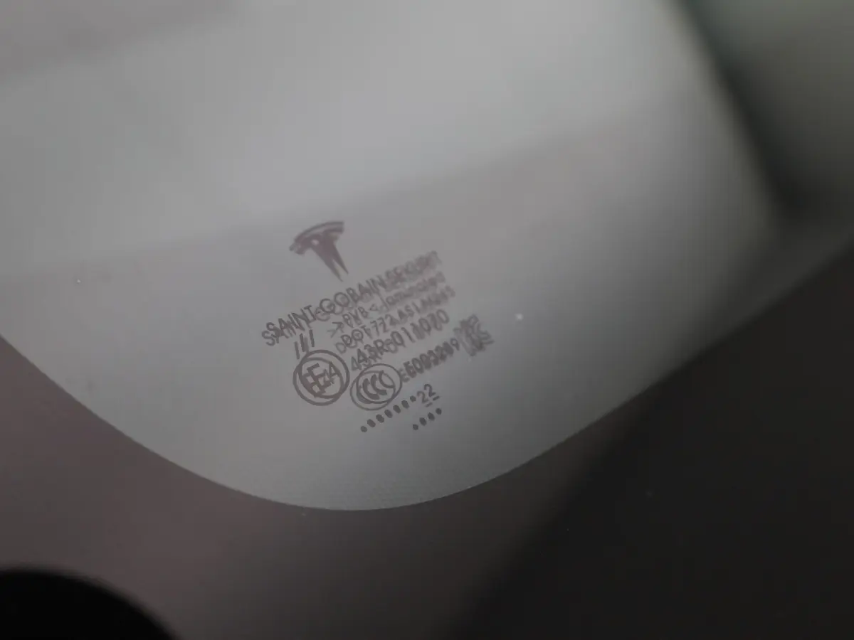 Long Range AWD 75 kWh | PANORAMADAK | APPLE CARPLAY | ANDROID AUTO | ACHTERUITRIJCAMERA | PARKEERSENSOREN | ELEKTRISCHE STOELEN | NAVGATIE | LED VERLICHTING | LICHTMETALEN VELGEN |